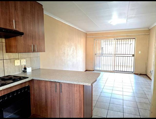 3 BEDROOM PROPERTY TO RENT IN TERENURE
